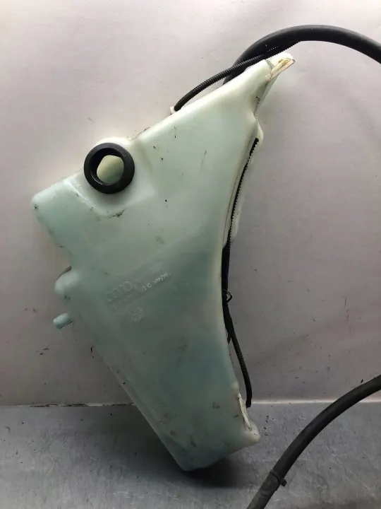Pesunesteastia OEM 8T0955453C Audi A5:lle image 7
