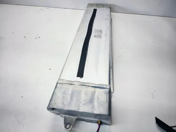 Tanque suspensão ar Audi A6 C6 OEM 4F0616203C image 3