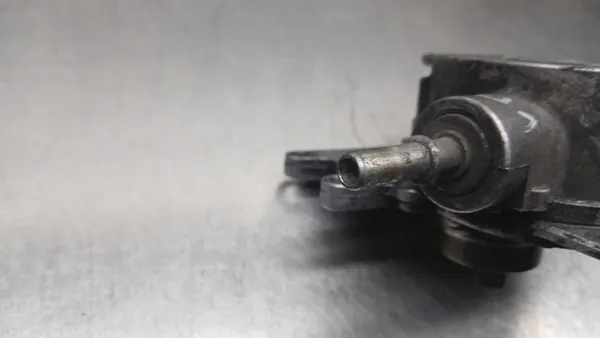 Imupumppu Opel Vectra C 2.2D image 5