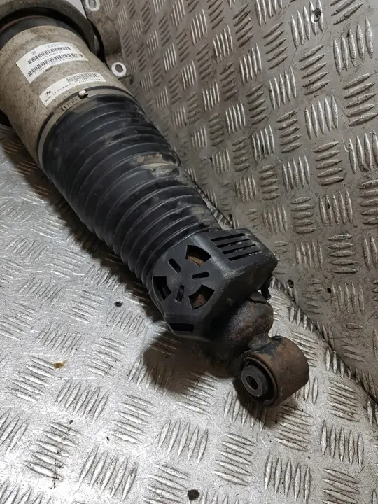 Amortecedor pneumático usado OEM 7L8616020C para Audi Q7 image 6