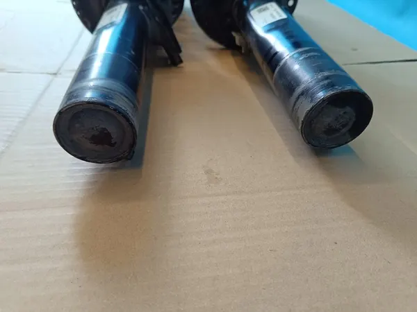 Ammortizzatore anteriore AUDI Q3 F3 SPORTBACK 1.4TFSI e 110KW 2024 OEM 5QF413031CR image 4