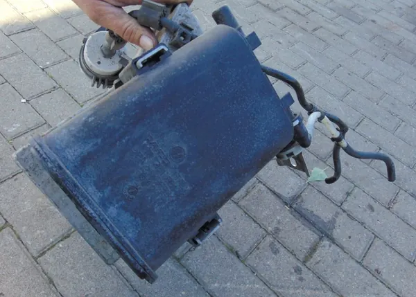 Tanque de Combustível VW Caddy III 2.0 CNG image 5