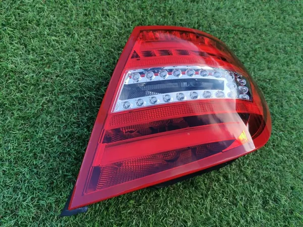 RECHTER ACHTERLAMP MERCEDES C KLASSE 204 LIFT COMBI image 3