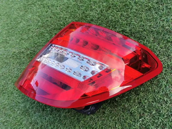 RECHTER ACHTERLAMP MERCEDES C KLASSE 204 LIFT COMBI image 4