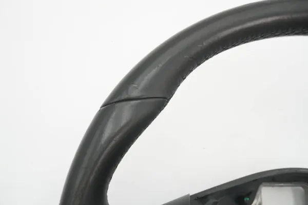 Volante Couro Multifunção OEM 3C8419091BE - Usado image 4