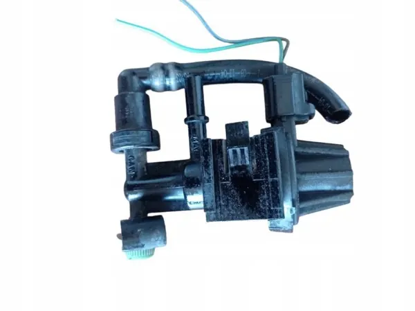 Ford Focus 2005 Électrovanne OEM 4U5A9G641AA image 3