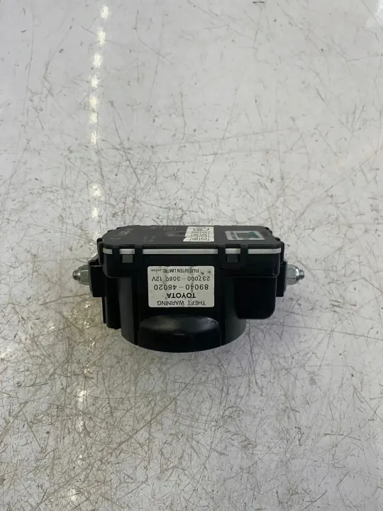 Bocina de alarma Lexus RX OEM 8904048020 - Usado image 3