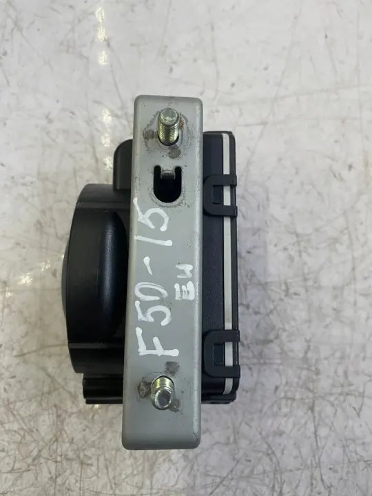 Bocina de alarma Lexus RX OEM 8904048020 - Usado image 8