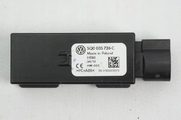 Tomada USB OEM 5Q0035726C para Skoda Octavia image 2