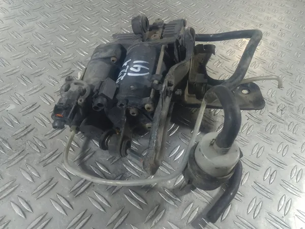 Mercedes S W221 06- Suspension Compressor A2213200304 image 2