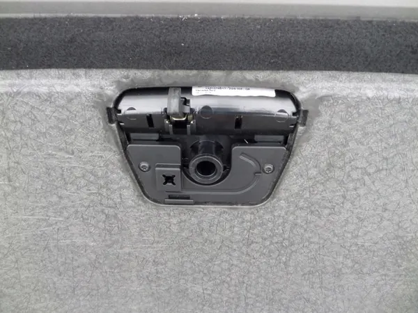 Mercedes W177 Bagagegolv OEM A1776800500 - Begagnad image 4
