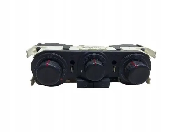 Seat Ibiza III (6L) 2002 Front AC Panel OEM 6L0820045 image 2