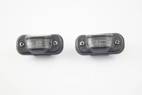 Audi 80 B4 Kennzeichenleuchte OEM - Komplettsatz image 2