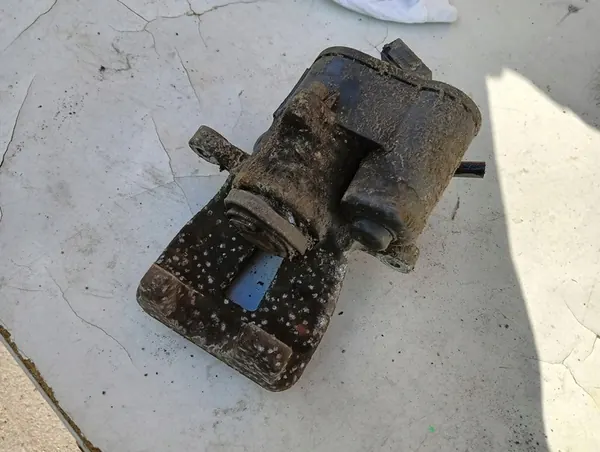 Hintere rechte Bremszange 38 mm für VW Passat B6 CC OEM ST.2.VW.046 image 3