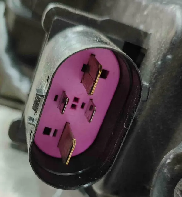 Peça Arrefecimento Hyundai Kona OEM 25310J9860 Usada image 7