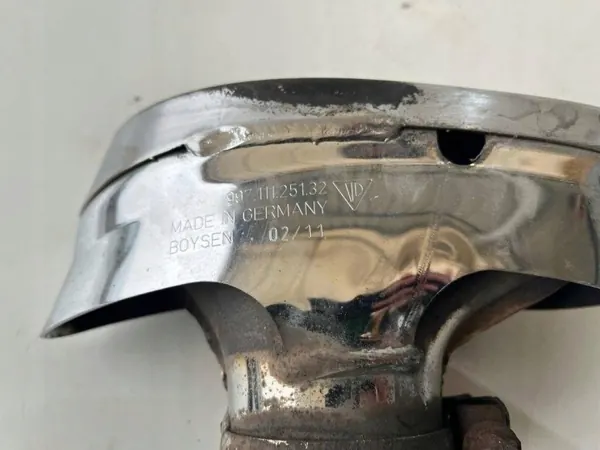 Punta de escape Porsche 911 997 OEM 99711125132 Usado image 4