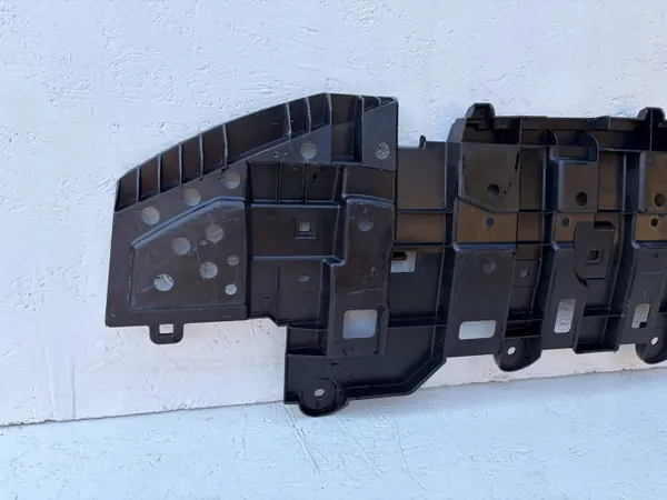 Toyota Yaris IV Frontstoßstangenabdeckung OEM 52618-K0010 image 3