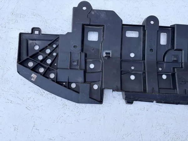 Toyota Yaris IV Frontstoßstangenabdeckung OEM 52618-K0010 image 7