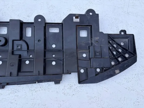 Toyota Yaris IV Frontstoßstangenabdeckung OEM 52618-K0010 image 8
