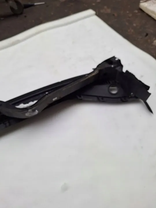 OEM 86154-A4000 Cache-essuie avant pour Kia Carens IV image 4