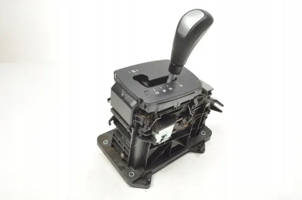 Volvo C30 2.0D Versnellingspook OEM 30759925 image 2