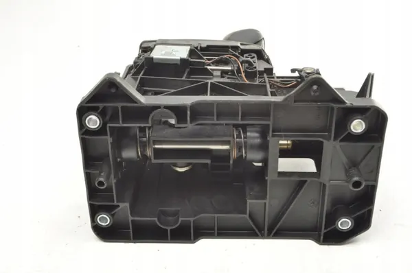 Volvo C30 2.0D Versnellingspook OEM 30759925 image 5