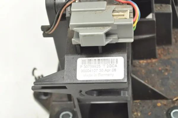 Volvo C30 2.0D Versnellingspook OEM 30759925 image 9