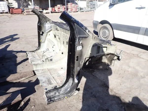 OEM 64602-R0000 Rechter Vorderer Längsträger Kia Carnival image 3