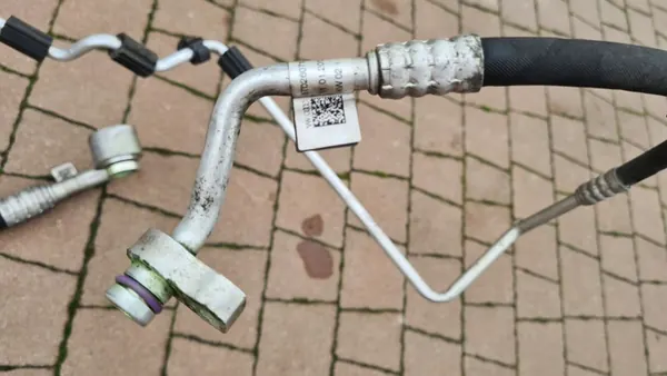 Ilmastointiletku Audi A4 B8 A5 8T0260710F image 6