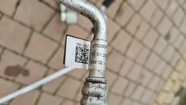 Ilmastointiletku Audi A4 B8 A5 8T0260710F image 7