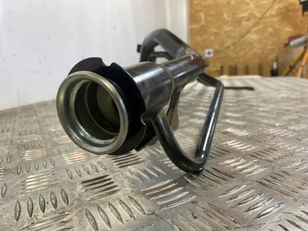 Pescoço de Abastecimento OEM FOB34432 para Mitsubishi Eclipse Cross image 4