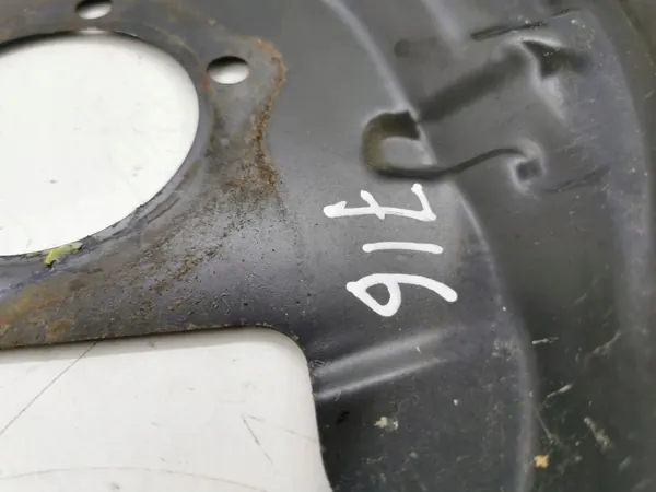 Nissan Qashqai 2019 Linke hintere Bremsabdeckung OEM AMD113959 image 4