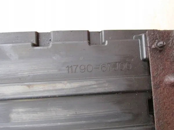 Suzuki OE 11790-67J00 Getriebeabdeckung - Gebraucht image 3