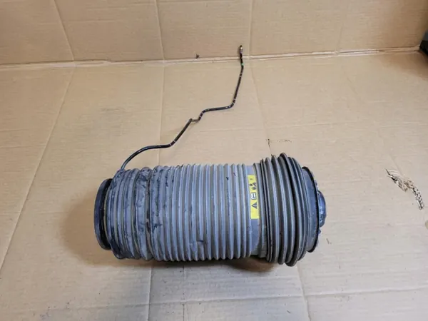 Luftfjädring OEM 06701007150 Höger bak Maserati Levante image 2