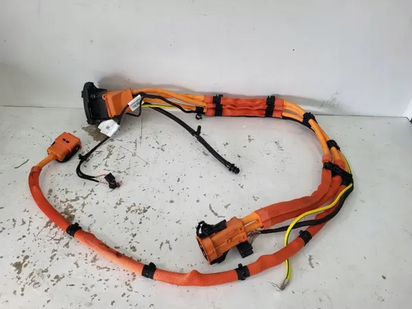 Mercedes GLC X254 Latauskaapeli OEM A2545408425 image 2