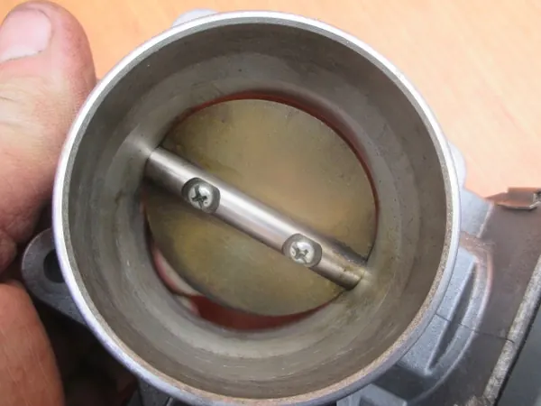 DROSSSELKLAPPE OPEL ANTARA 2.2 CDTI image 4