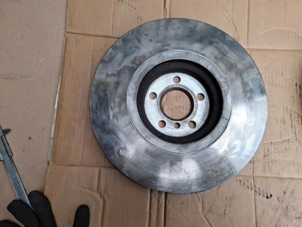 Conjunto discos travão dianteiro OEM 6884001 BMW 1 F40 image 5
