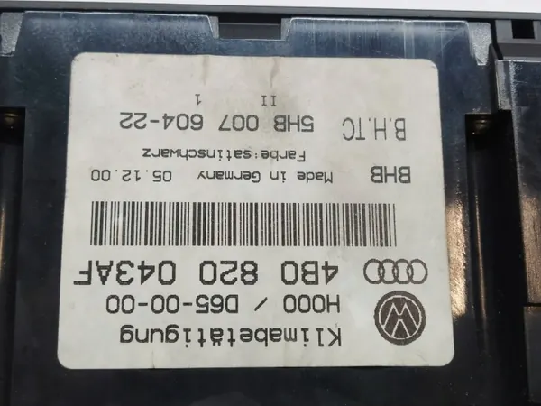 Panneau d'aération 4B0820043AF Audi A6 II C5 1997-2004 image 4