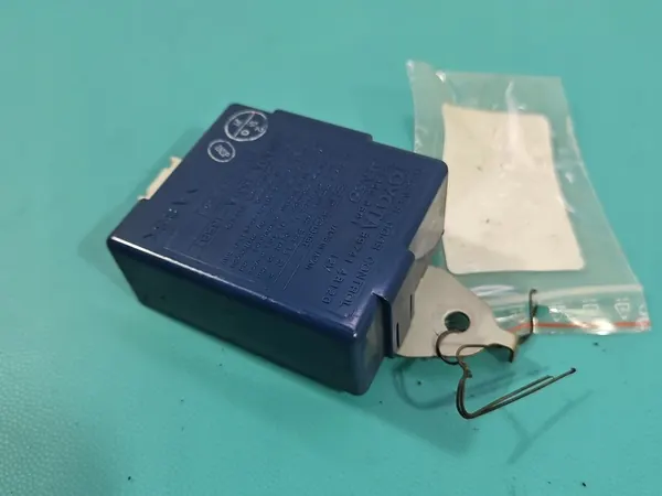 Módulo de Fechadura Central Lexus RX II 03-08 OEM 89741-48120 image 3