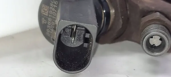 Inyector OEM 9636819380 para Peugeot 307 2.0 HDI image 4