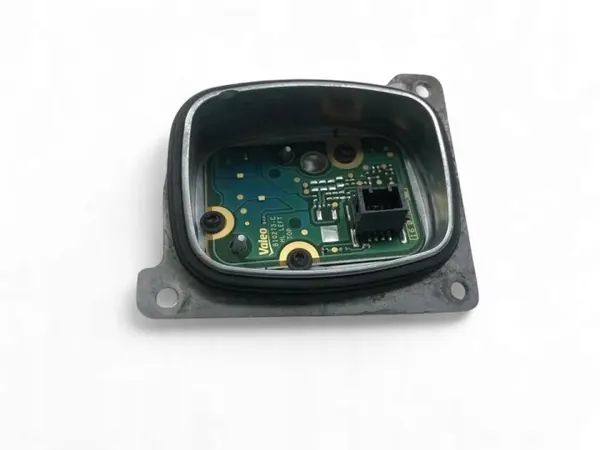 Módulo Convertidor LED Renault Talisman OEM 90064552 image 4