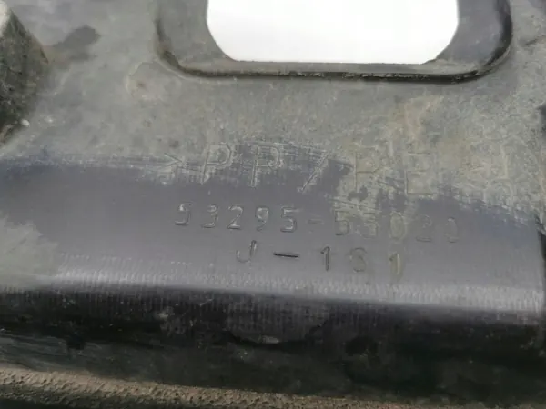 OEM 5329553020 Etuturvavyön kansi Lexus IS:lle image 7