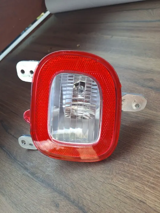 Cache de feu de recul Fiat Panda III OEM 51848137 S-P image 2