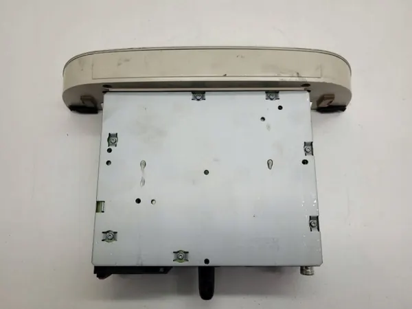 OEM 7646383316 CD-soitin Fiat 500:lle - Käytetty image 5
