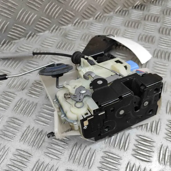 Vänster Framdörrslås VW Transporter VI (T6) OEM 7E1837015B image 5