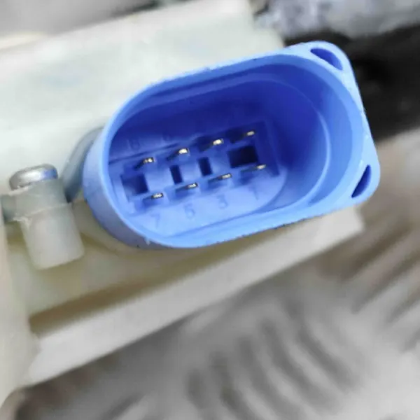 Vänster Framdörrslås VW Transporter VI (T6) OEM 7E1837015B image 7