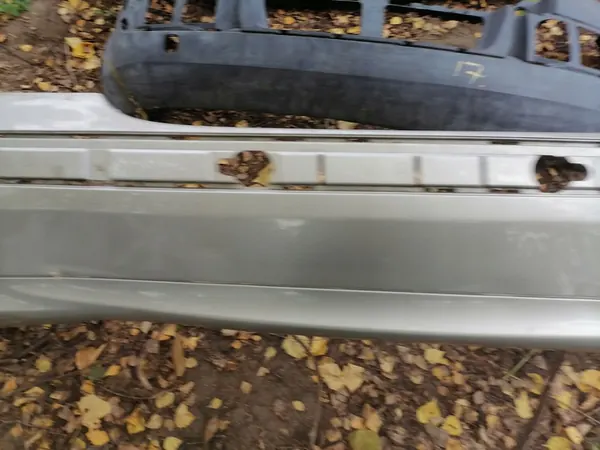 Parachoques trasero Mercedes W211 image 4