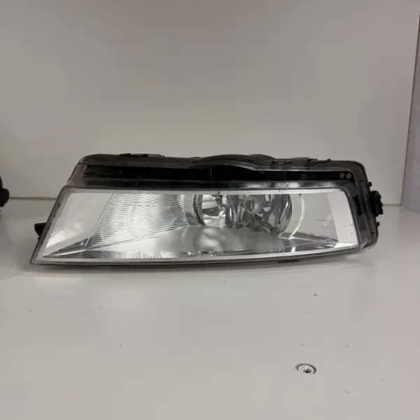 Skoda OE Halogenstrålkastare Höger Fram JPF5JA941700 image 2