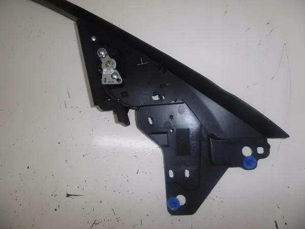 Moldura vidro porta dianteira direita OEM 802D41MA0A Infiniti image 8