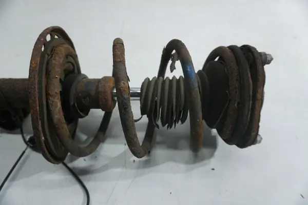 Ammortizzatore anteriore destro Mitsubishi Outlander II 2.0D image 3